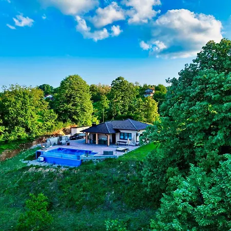 Vikendica-villa Belvedere Вилла